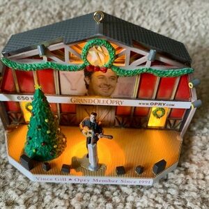 Country star Vince Gill on Stage at The Grand Ole Opry Light-up Musical ornament